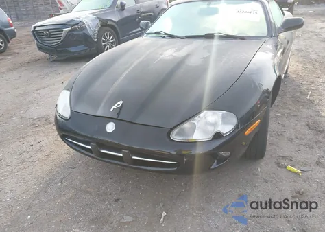 1999 Jaguar Xk8 z USA, uszkodzony, nr VIN SAJGX2043XC039751